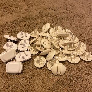 Safety 1st Outlet Covers